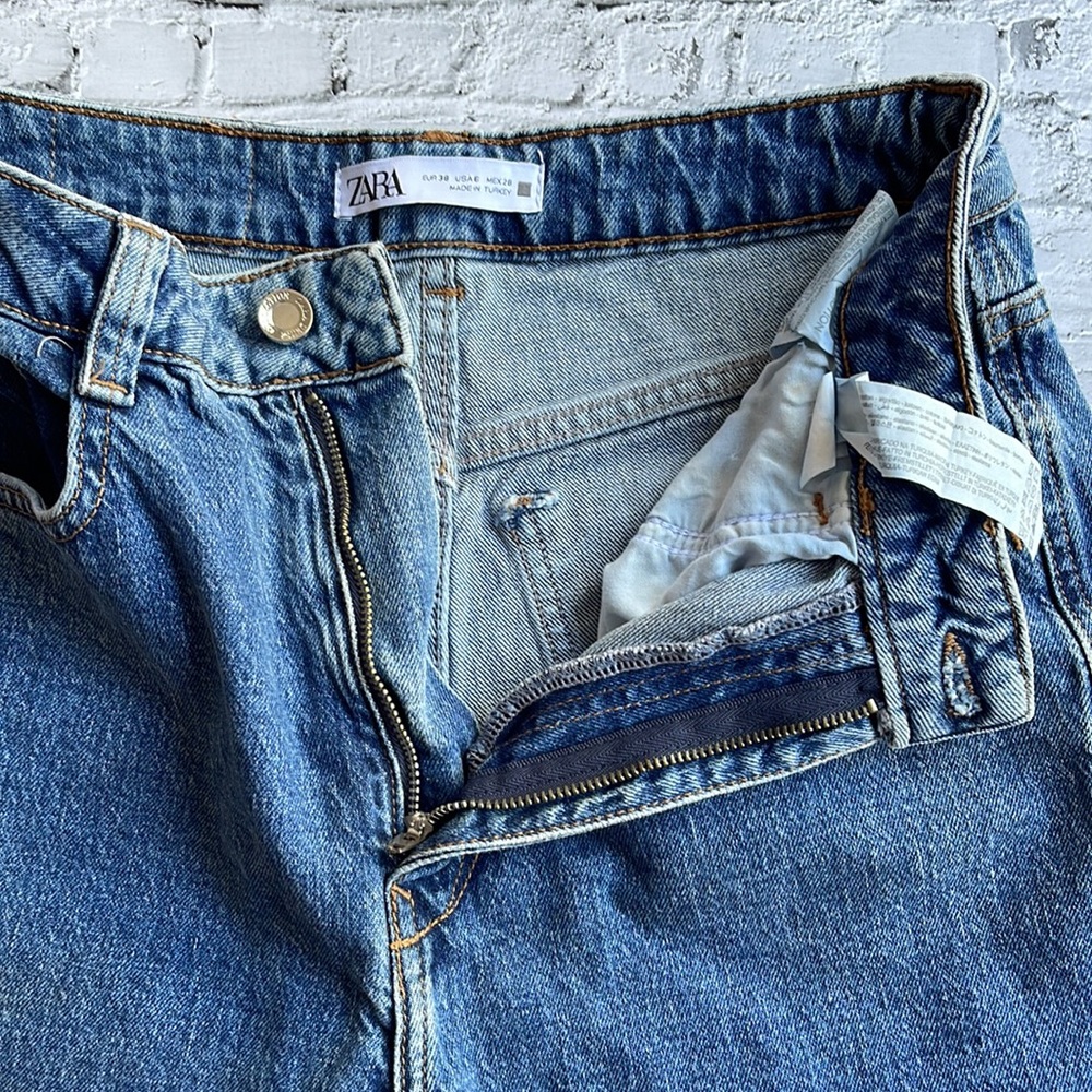 ZARA | High waisted distressed hem jeans - Picture 6 of 10